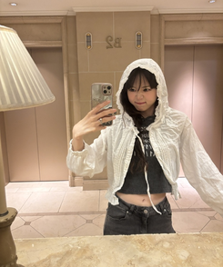 フリルクロップフード IVORY