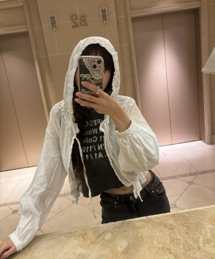 フリルクロップフード IVORY