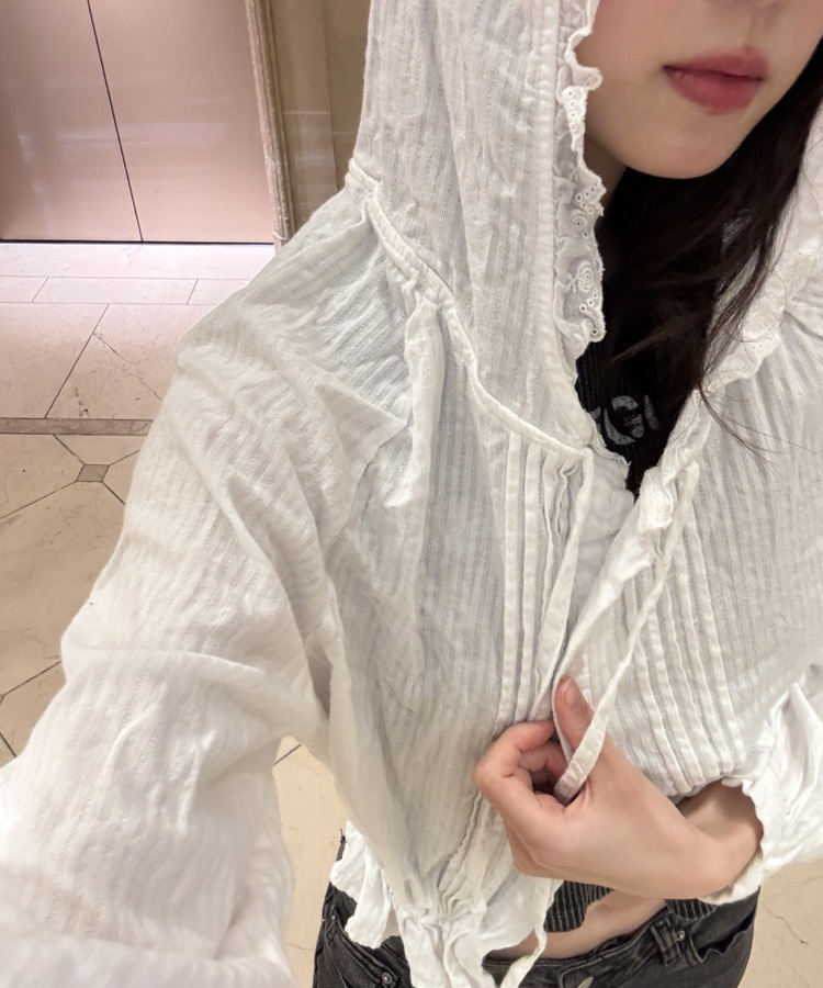 フリルクロップフード IVORY