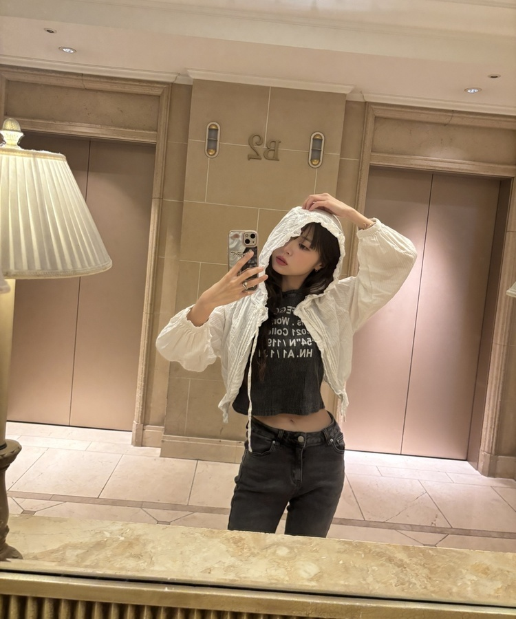 フリルクロップフード IVORY