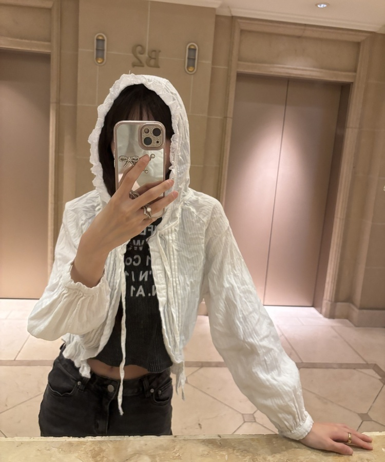 フリルクロップフード IVORY