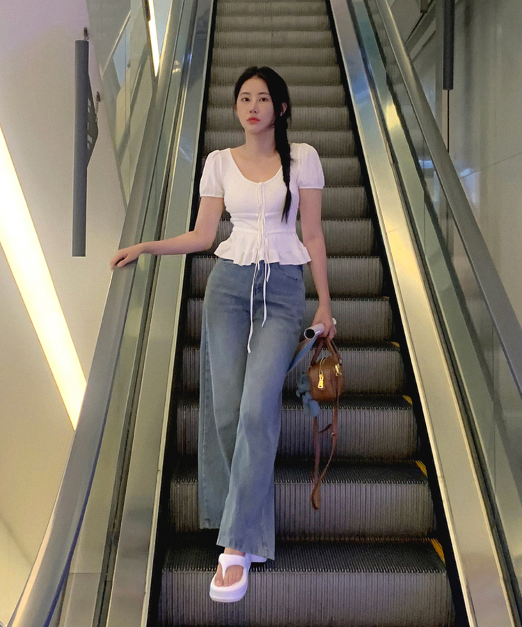 ハイウエストストレートデニムパンツ LIGHT BLUE