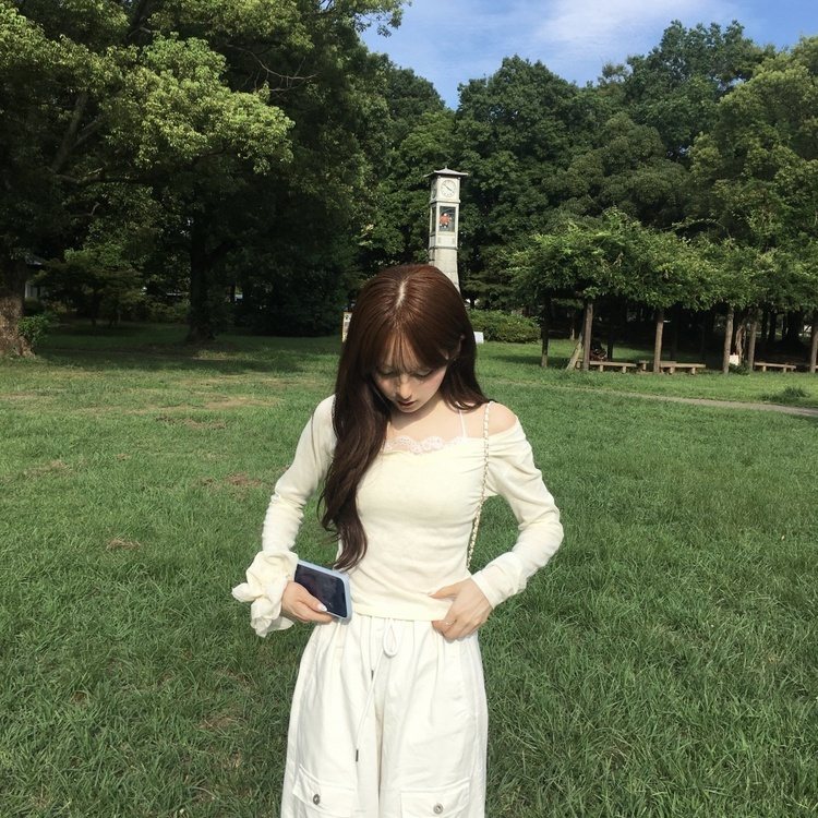 シンプルブイネックニット IVORY