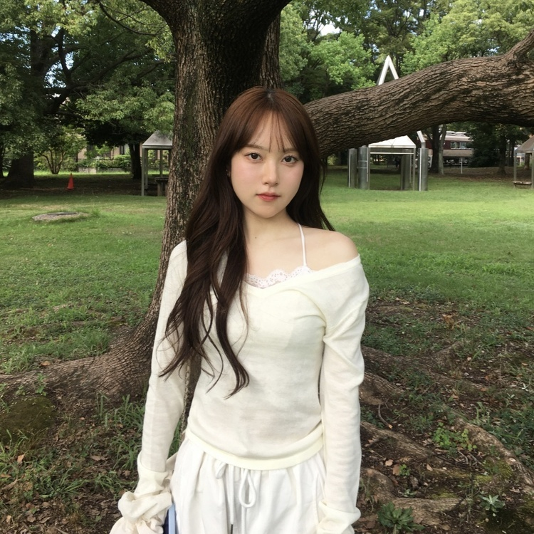 シンプルブイネックニット IVORY