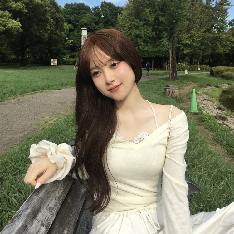 シンプルブイネックニット IVORY