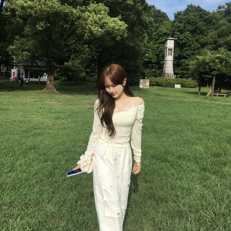 シンプルブイネックニット IVORY