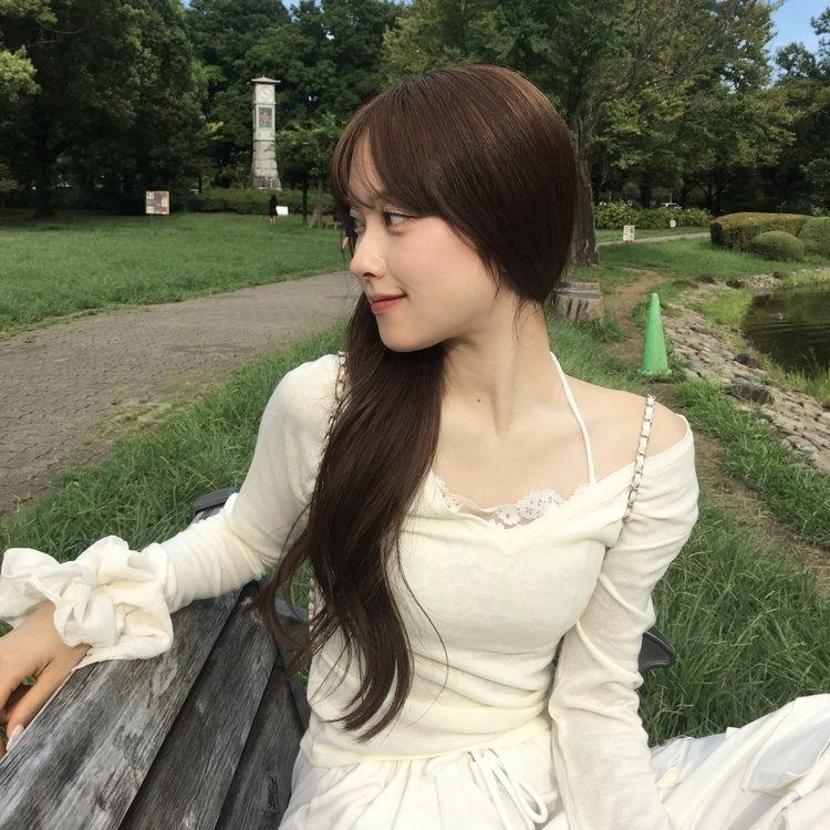 シンプルブイネックニット IVORY