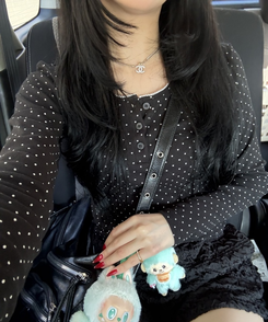 큐티 도트 레이스 티셔츠 블랙