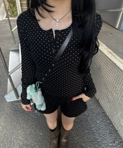 큐티 도트 레이스 티셔츠 블랙