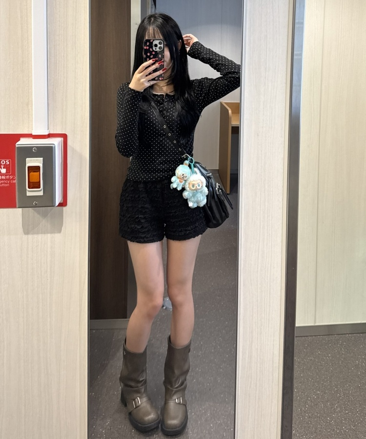 큐티 도트 레이스 티셔츠 블랙