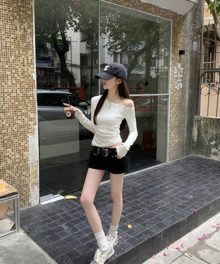 ボタンオフショルダー長袖Ｔシャツ WHITE