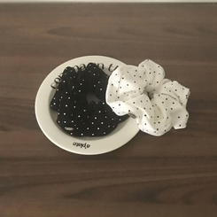 ドットシュシュ WHITE