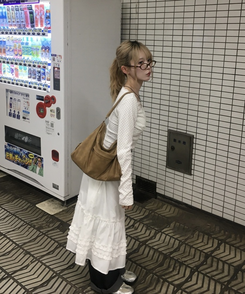 ドットレースV ネック長袖Tシャツ WHITE