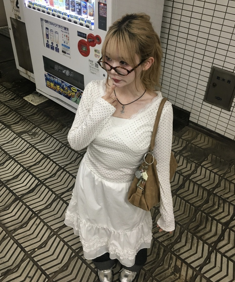 ドットレースV ネック長袖Tシャツ WHITE