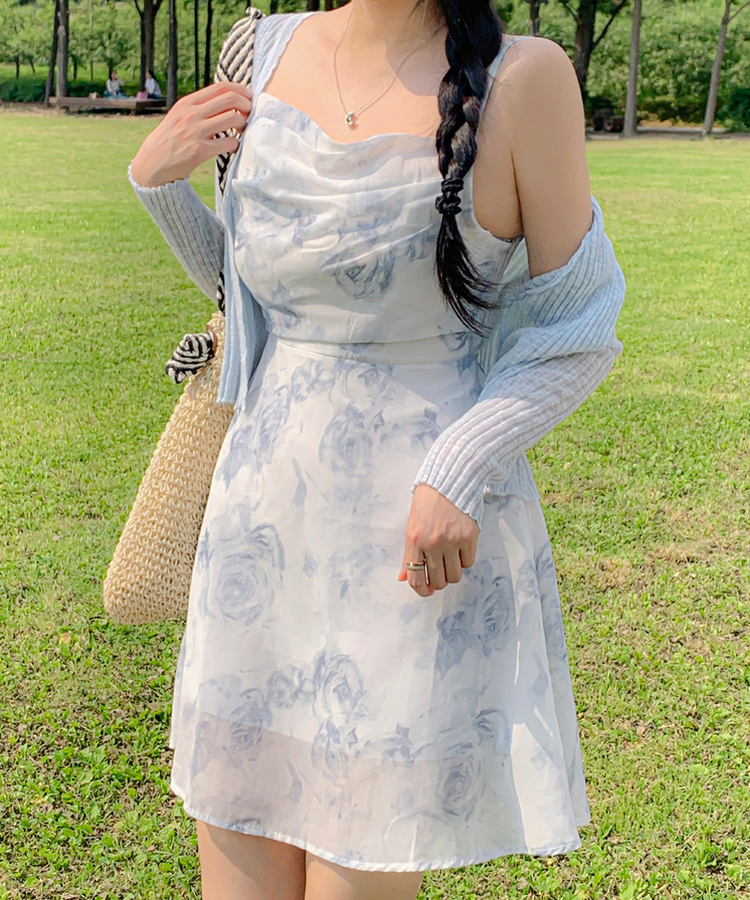 [バカンスルック/実物大] アクア シャーリング ドレープ キャミソール スリーブレス ノースリーブ 水彩画 パステル ソラ スカイブルー フレア ミニ ワンピース カーディガン セット ONE SIZE