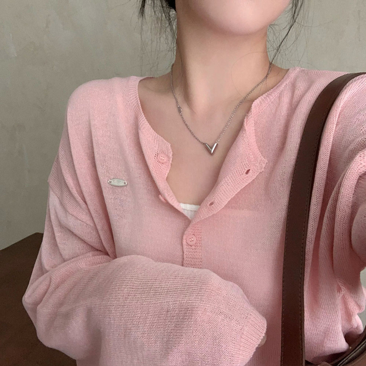 일주일 내내 입어질 교복템팬던트 라운드 아방핏 크롭 가디건 핑크