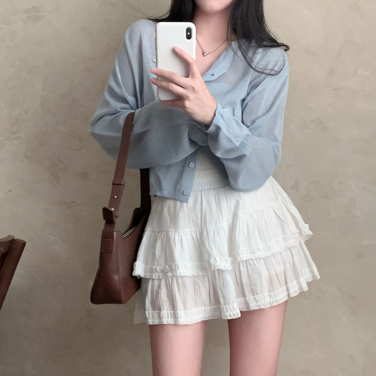 일주일 내내 입어질 교복템팬던트 라운드 아방핏 크롭 가디건 소라