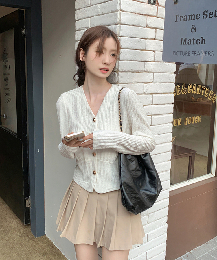 ゴールドボタンカーディガン IVORY