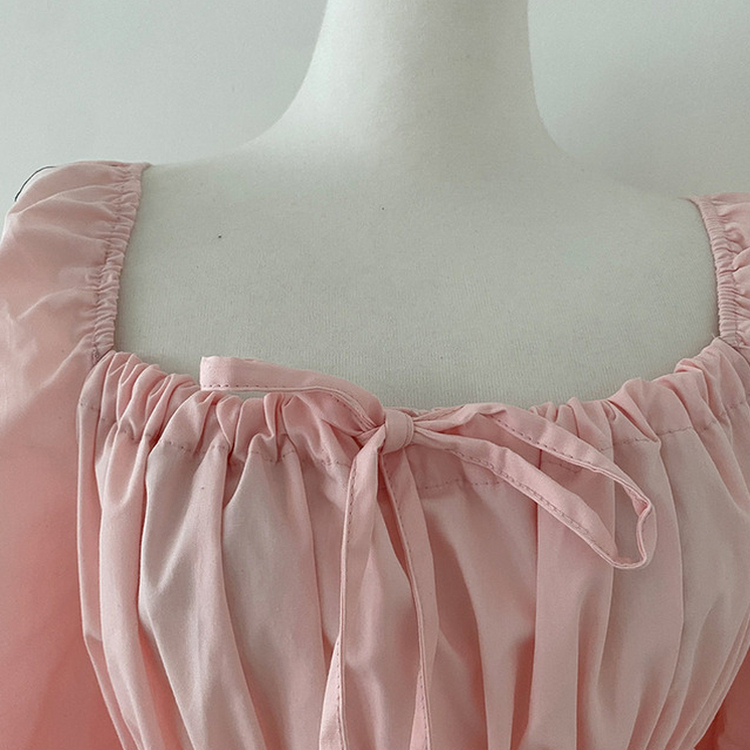 다니 리본 셔링 퍼프 스퀘어넥 블라우스