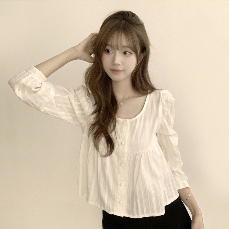 러블리 무드 슈니 펀칭 자수 퍼프 여름 긴팔 콩단추 블라우스 아이보리