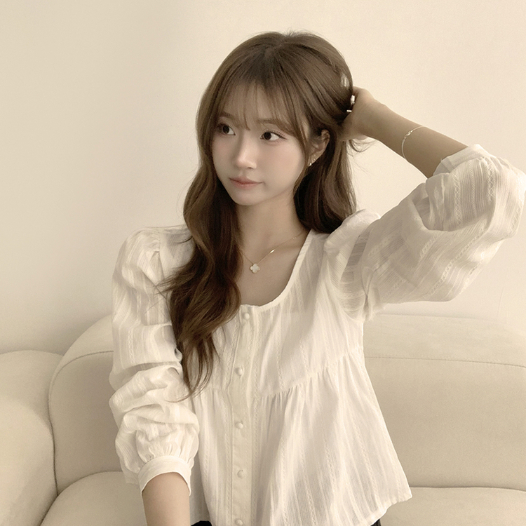 러블리 무드 슈니 펀칭 자수 퍼프 여름 긴팔 콩단추 블라우스 아이보리