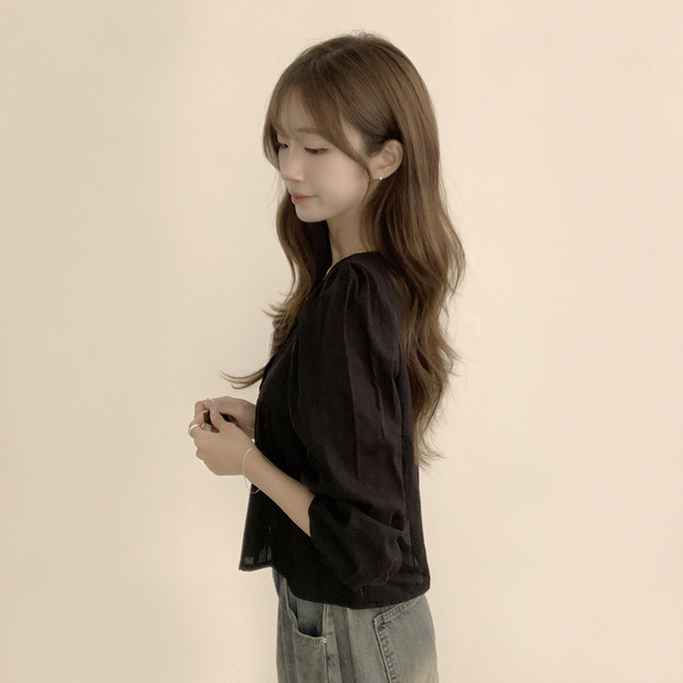 러블리 무드 슈니 펀칭 자수 퍼프 여름 긴팔 콩단추 블라우스 블랙