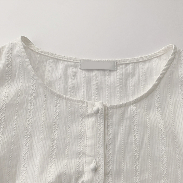 러블리 무드 슈니 펀칭 자수 퍼프 여름 긴팔 콩단추 블라우스