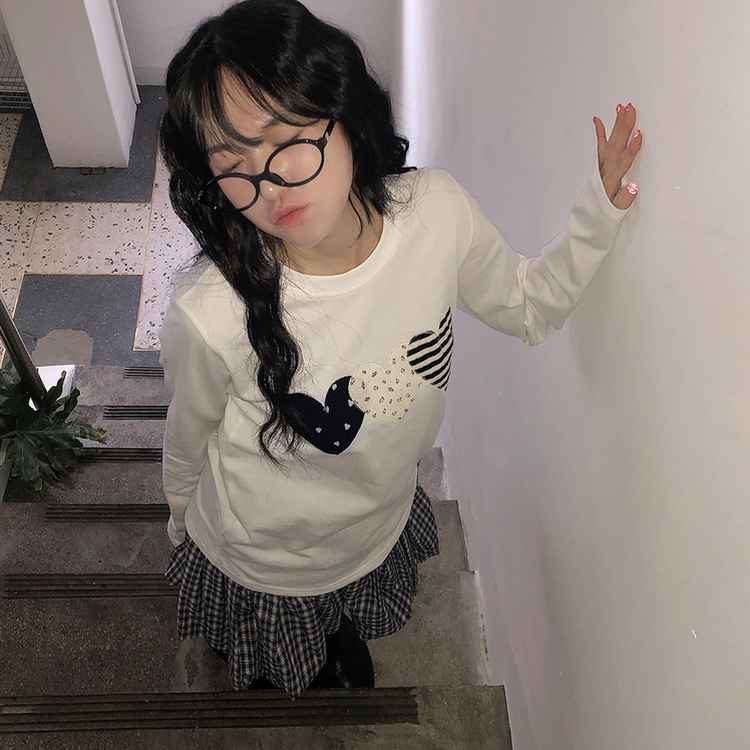 ハートワッペン長袖Tシャツ IVORY