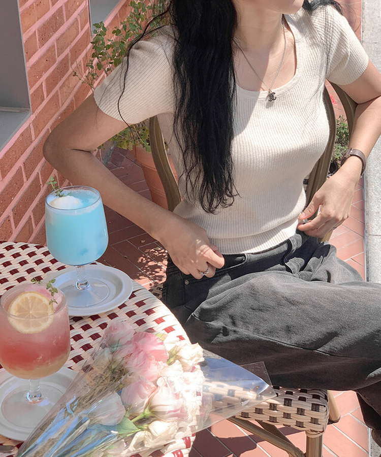 NOICE ニット半袖　赤　パクソジュン NOICE ニット半袖 赤 パクソジュン