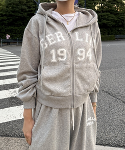 【SET】フードジップアップ＋トレーニングパンツ GRAY