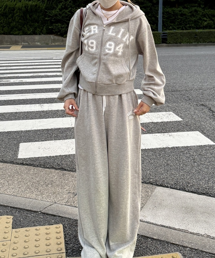 ☆韓国の人気☆【OPEN YY】☆24FW PLEATED WRAP SKIR.T☆ SET】フードジップアップ＋トレーニングパンツ｜トレーニング