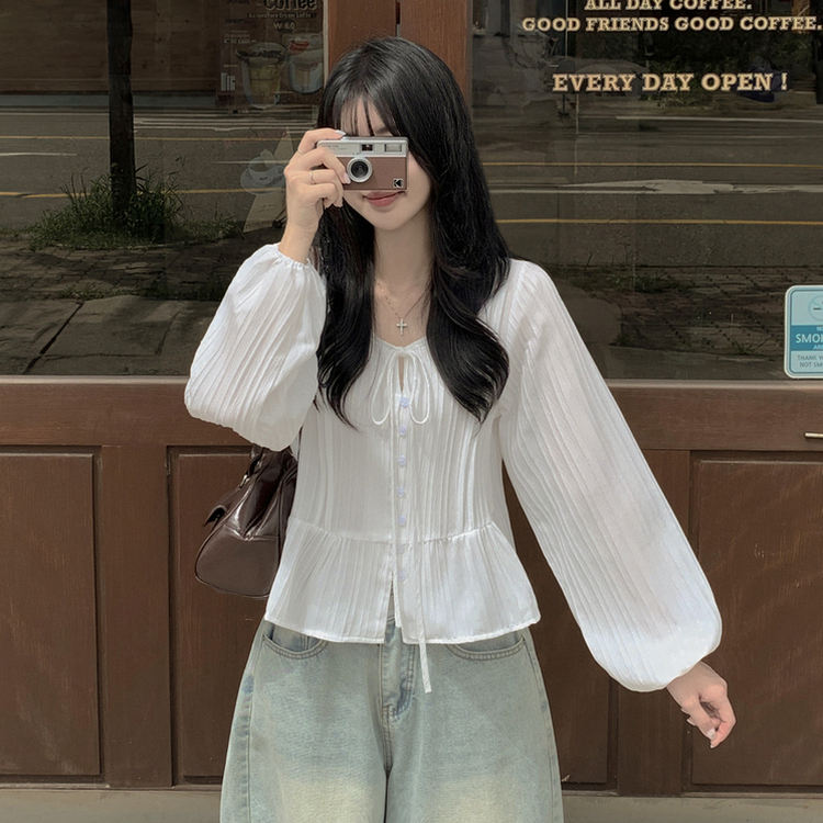 러블리 리본 스트랩 핀턱 프릴 긴팔 루즈핏 줄지 블라우스 화이트