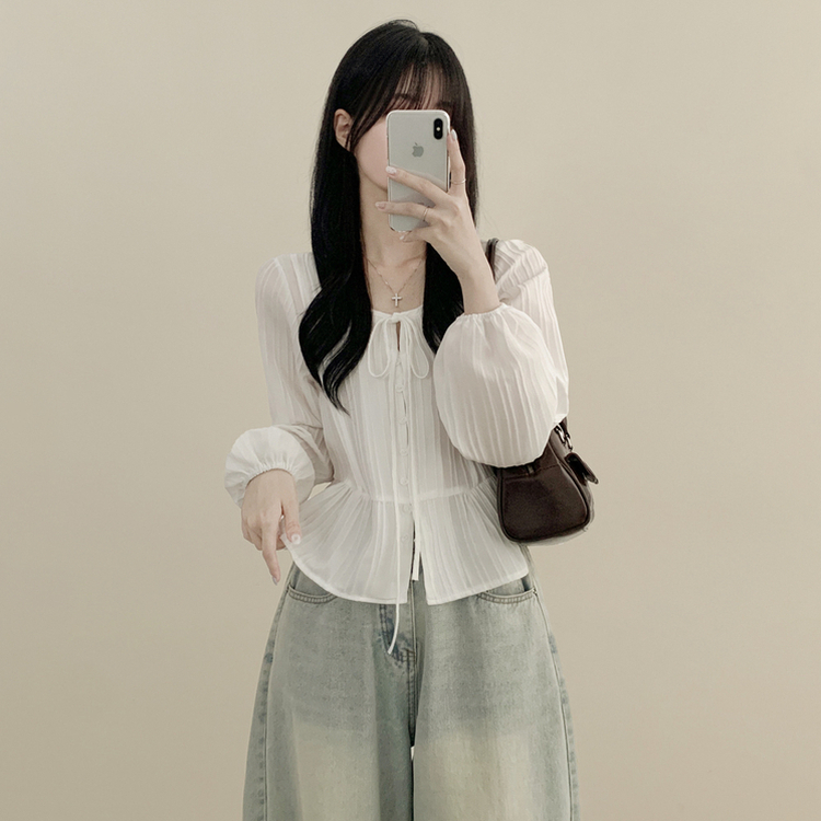 러블리 리본 스트랩 핀턱 프릴 긴팔 루즈핏 줄지 블라우스 화이트
