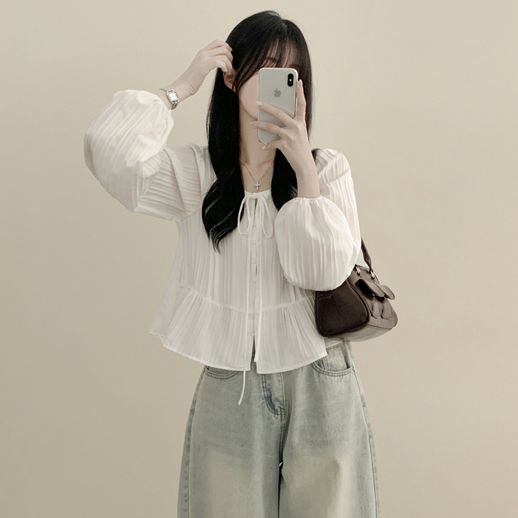 러블리 리본 스트랩 핀턱 프릴 긴팔 루즈핏 줄지 블라우스 화이트