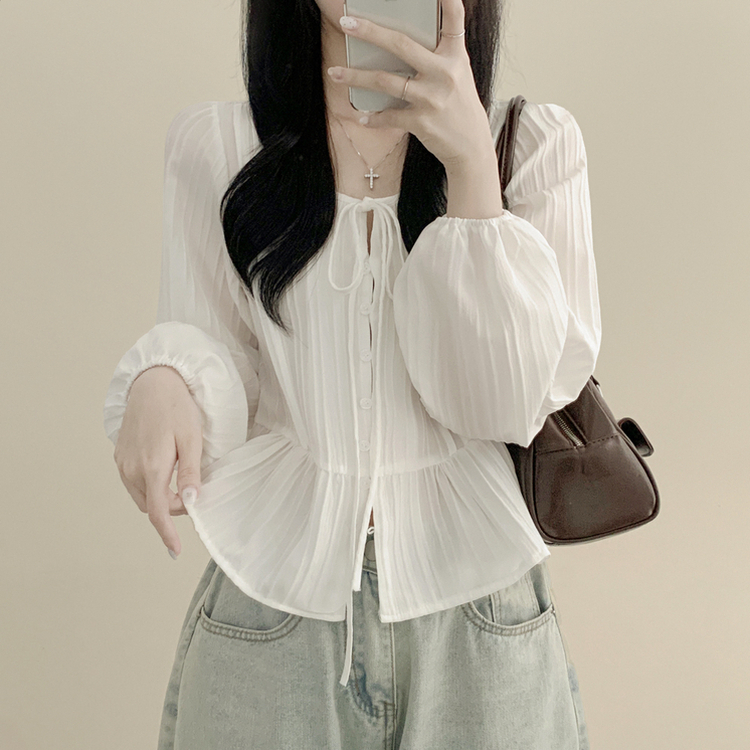 러블리 리본 스트랩 핀턱 프릴 긴팔 루즈핏 줄지 블라우스 화이트