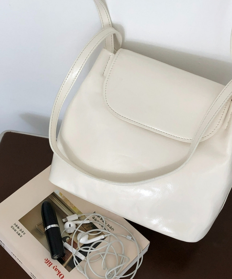 レザースクエアショルダーバッグ IVORY