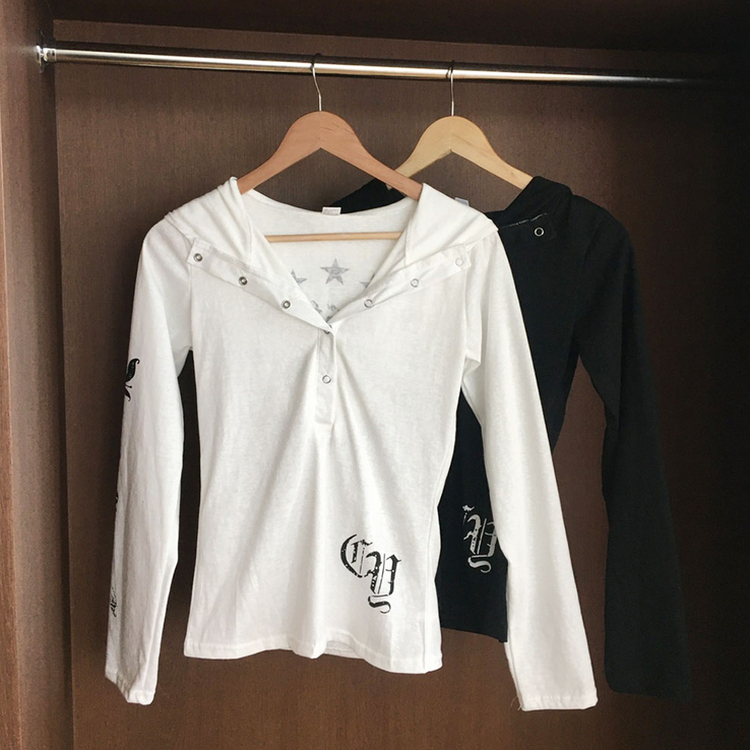 レタリングフード長袖Tシャツ