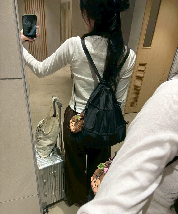 레이즈 스트링 백팩 블랙