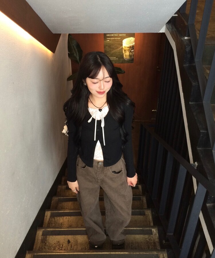 레이스 리본 레이어드 티셔츠 블랙