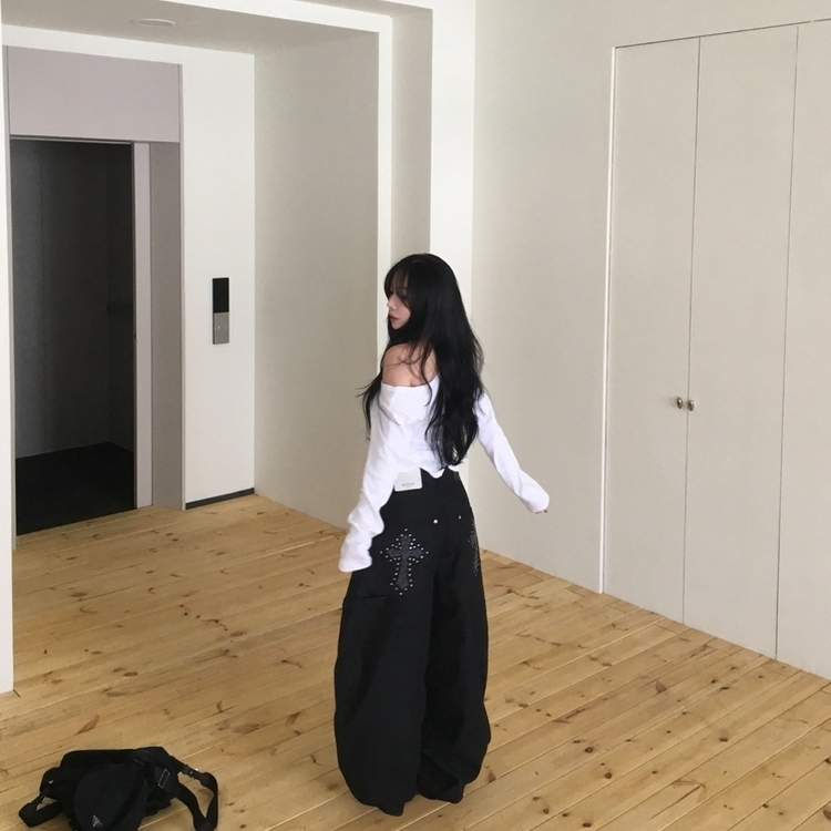 リベットワイドカーフェンダーパンツ BLACK