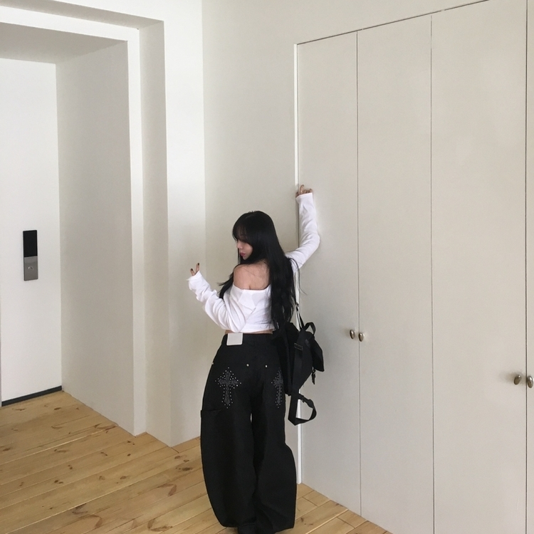 リベットワイドカーフェンダーパンツ BLACK