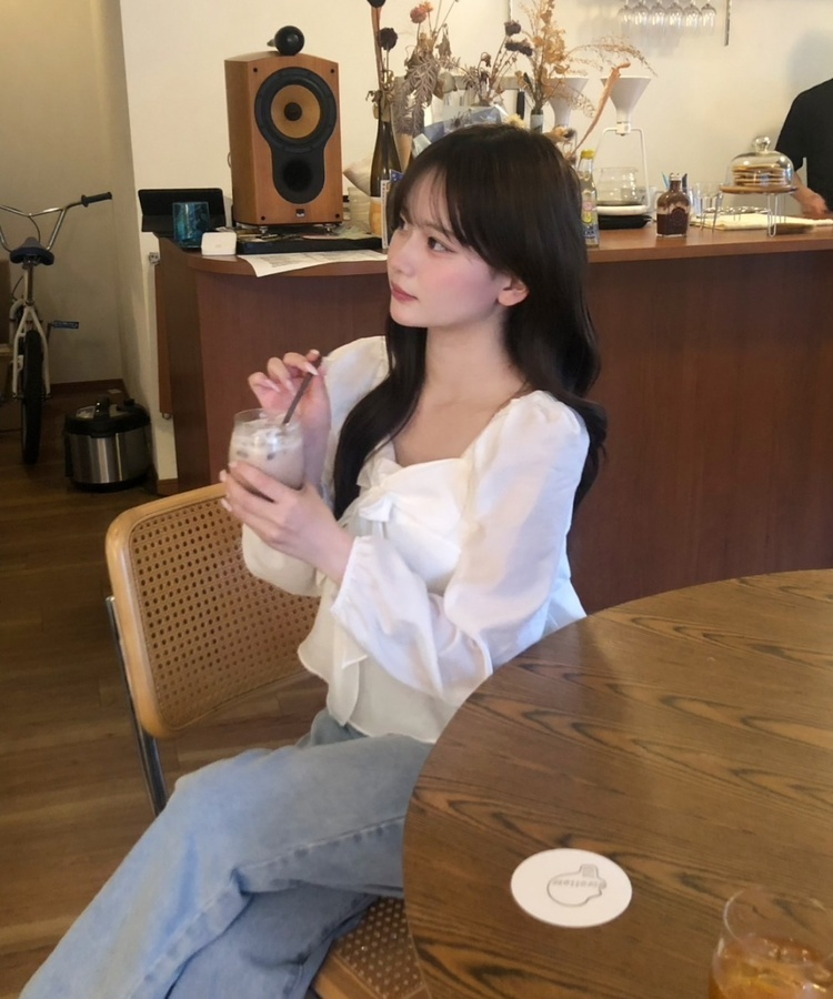 애니 리본 블라우스 아이보리