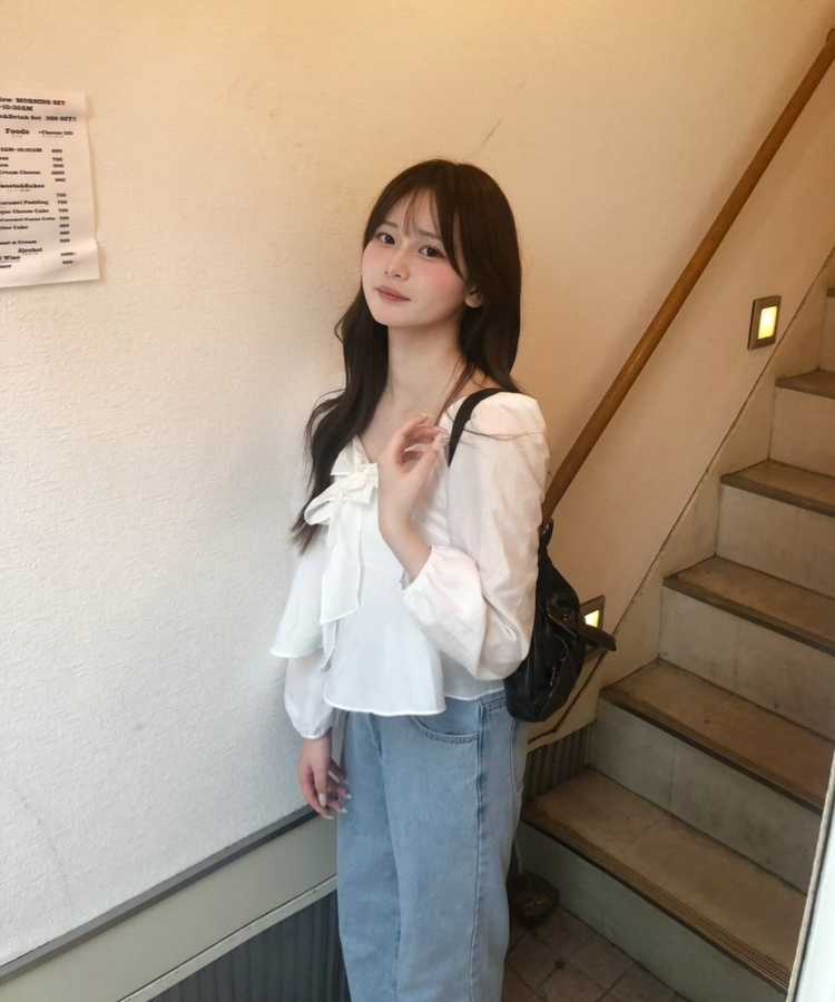 애니 리본 블라우스 아이보리