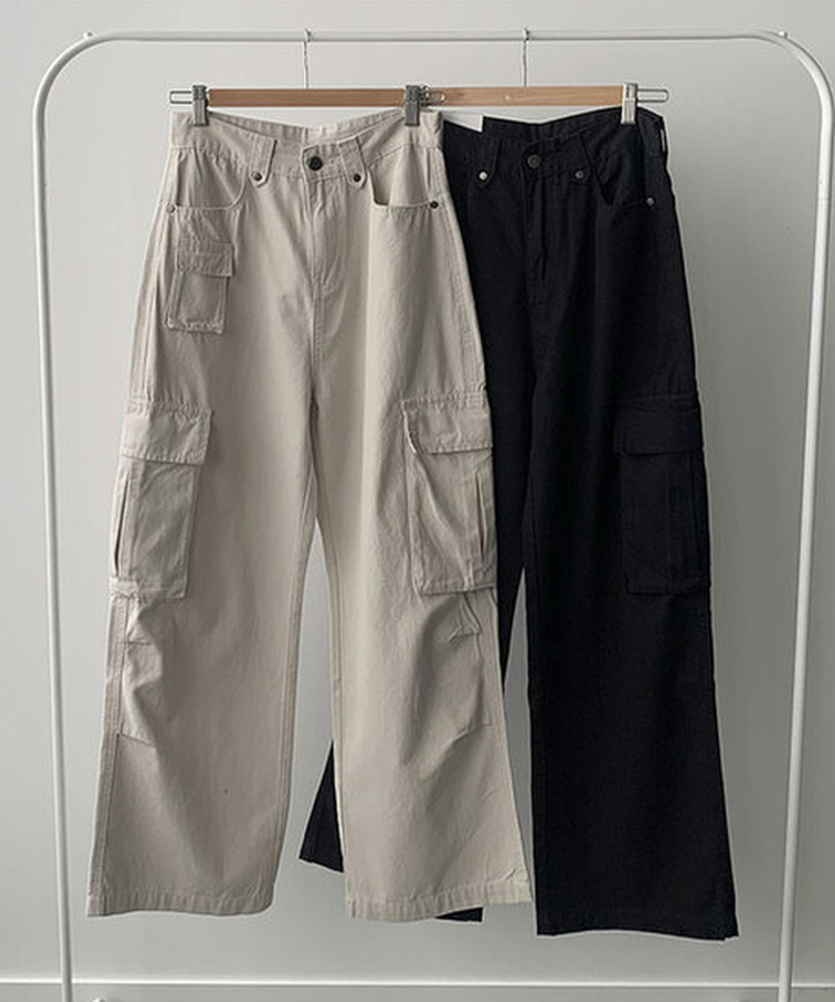 MADE 리버드 코튼 카고 미니포켓 다트절개 와이드 팬츠