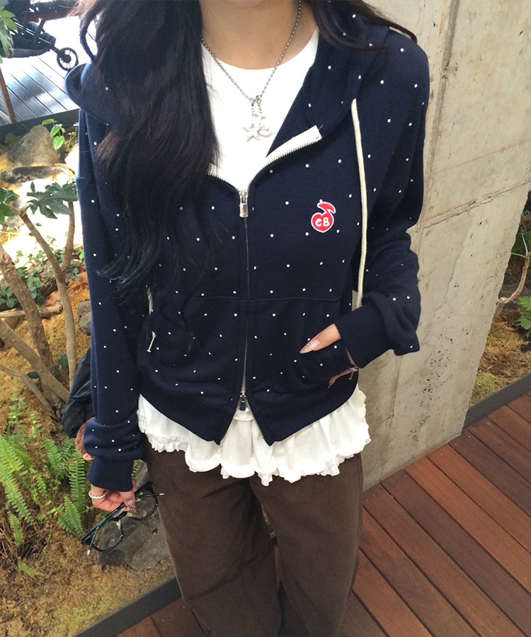 레이어드 레이스 프릴 라운드 긴팔티셔츠 화이트