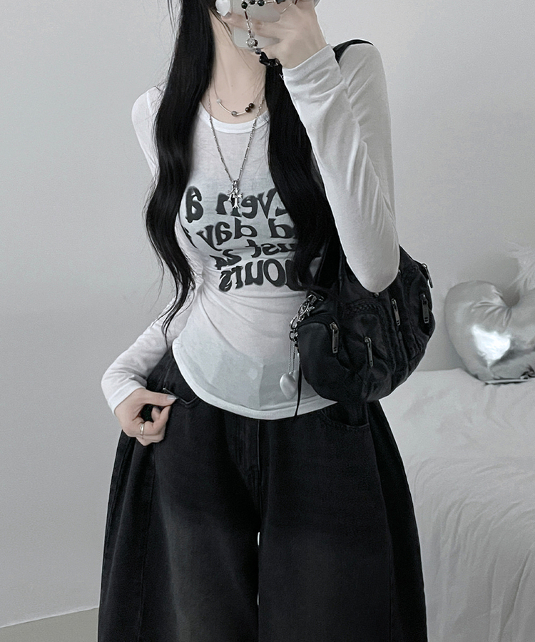 レタリングプリンティング長袖Tシャツ IVORY