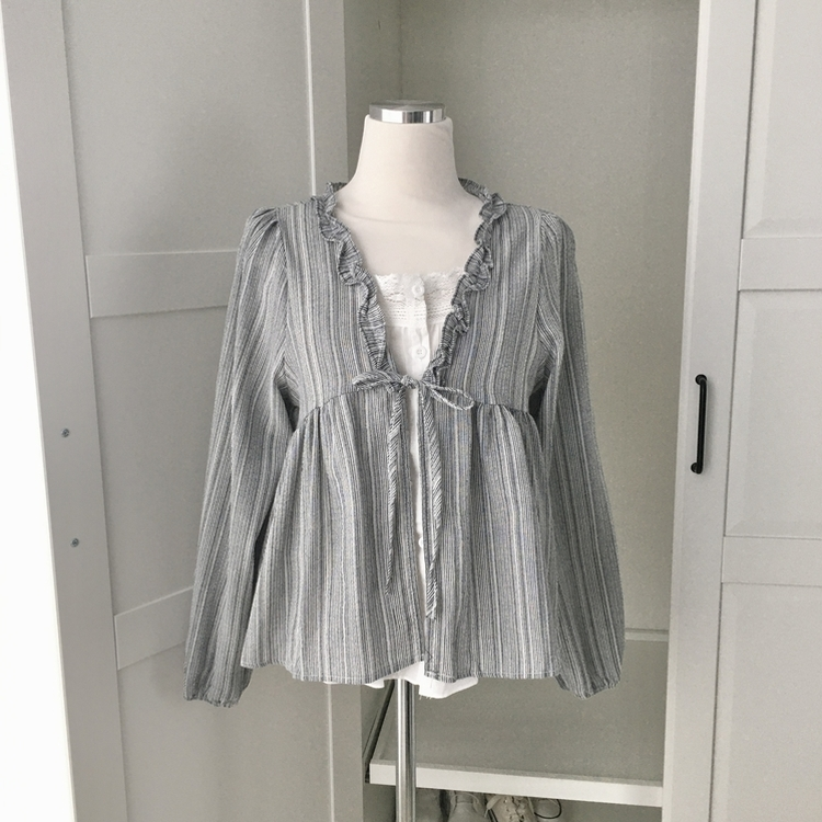 긴팔VER 페어리 스트라이프 리본 프릴 나시 일체형 긴팔 블라우스