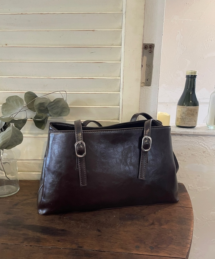 버클 토트 숄더백 커피