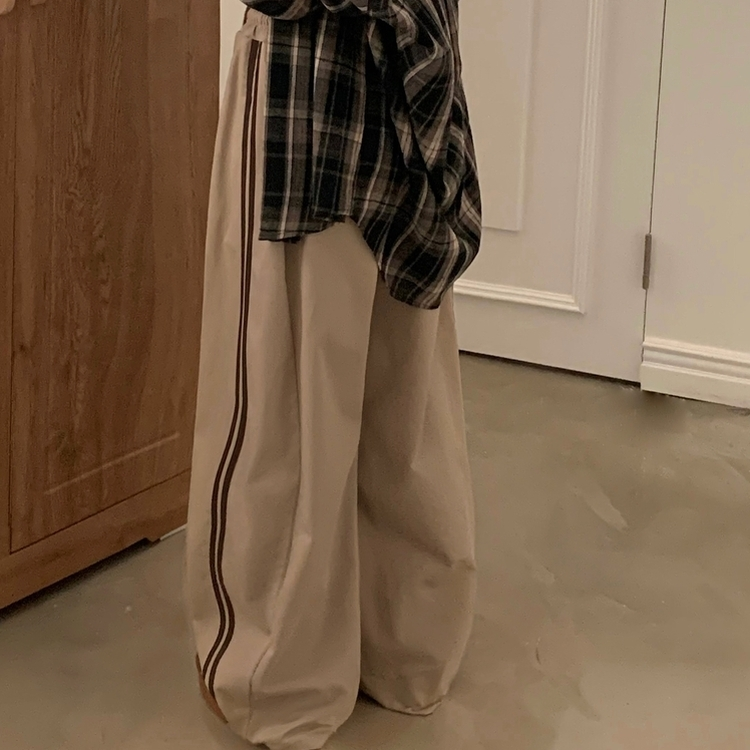 뎀버 라인 코튼 롱와이드 배색 트레이닝 추리닝 밴딩팬츠 베이지