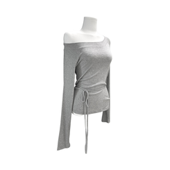 ディープネックTシャツ